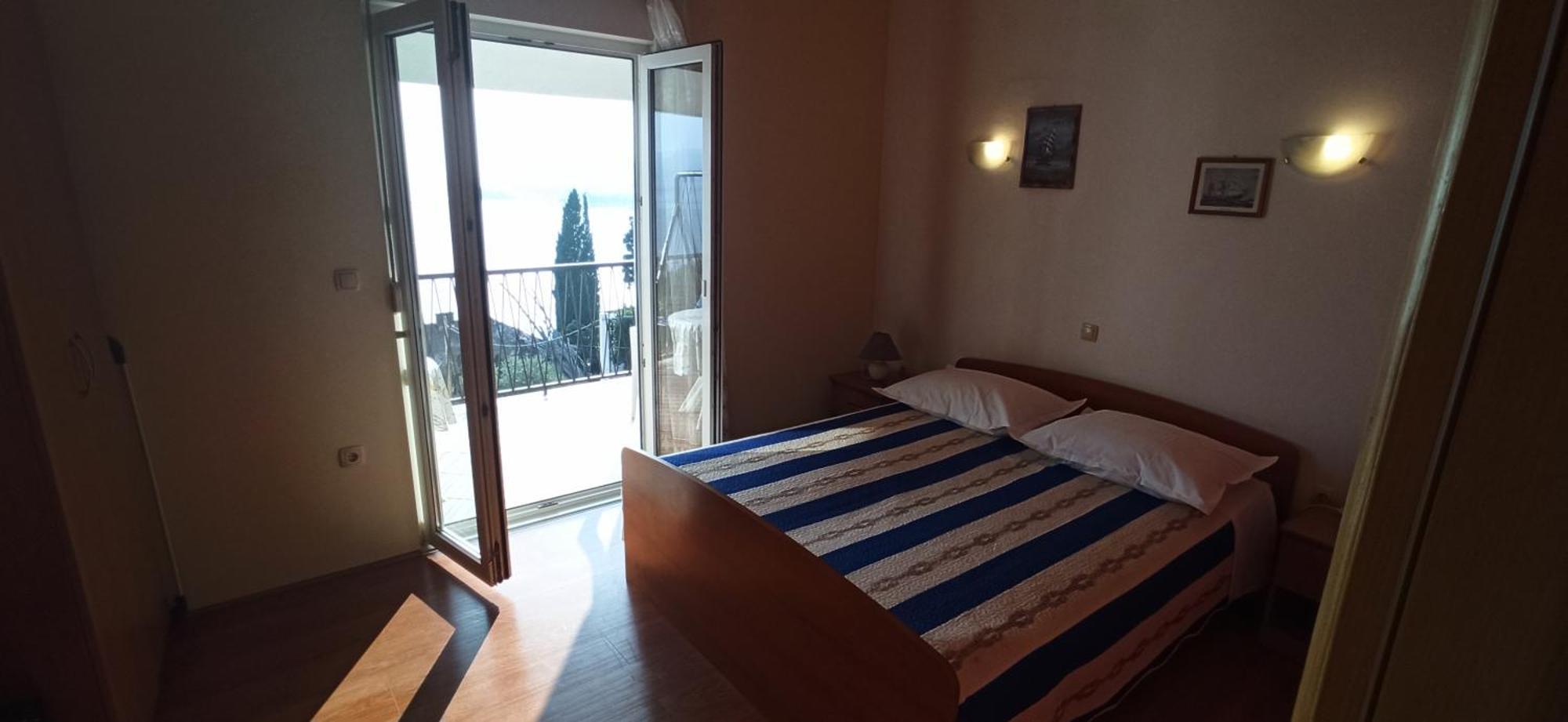 Apartments Ivka Omiš Exterior foto